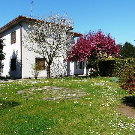 In Giardino B&B Cassina de' Pecchi Exterior foto